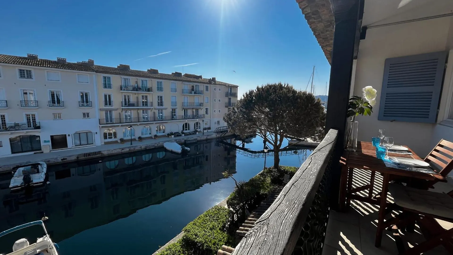 Fully Renovated 2-Room Apartment With Ac A Large Balcony In The Center Grimaud France